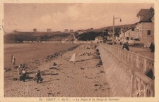 22 erquy La digue et la plage