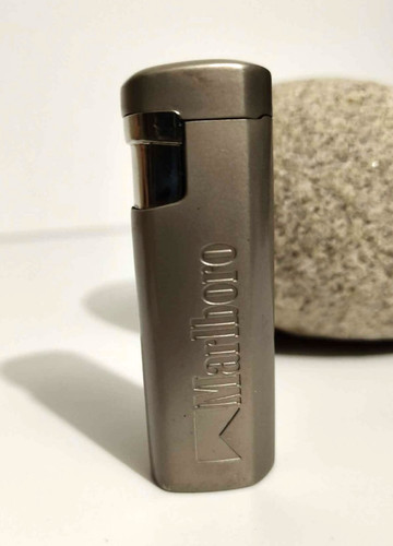 Briquet tempête marlboro - briquet,