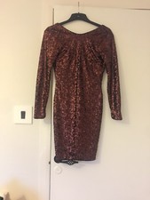 Robe moulante à paillettes