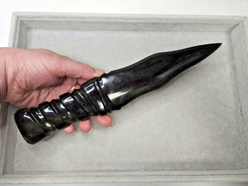 Dague obsidienne dorée - ✨,