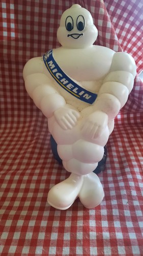 Bibendum michelin avec son kit - avec,