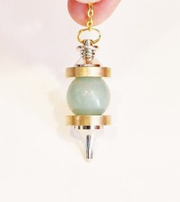 ° PENDULE  MICRO VIBRATOIRE EN  AVENTURINE VERTE  34 gr   RADIESTHESIE