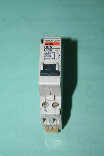 Merlin gerin disjoncteur - , u5