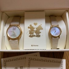 Paire de montres Disney
