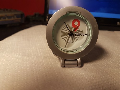 Superbe rare mini montre - superbe,