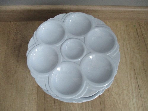 Assiettes anciennes à - ,