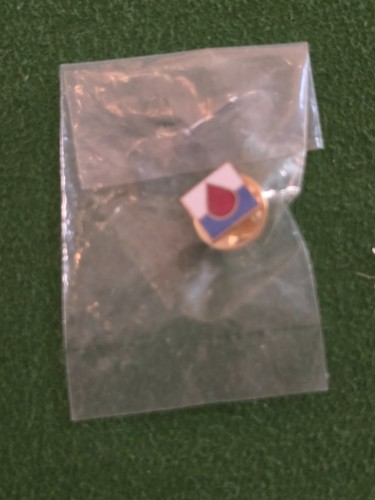 Pin vintage don sang - pin’s,
