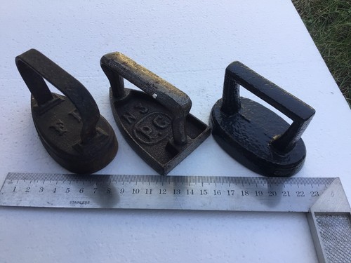Lot anciens petits - anciens, fers