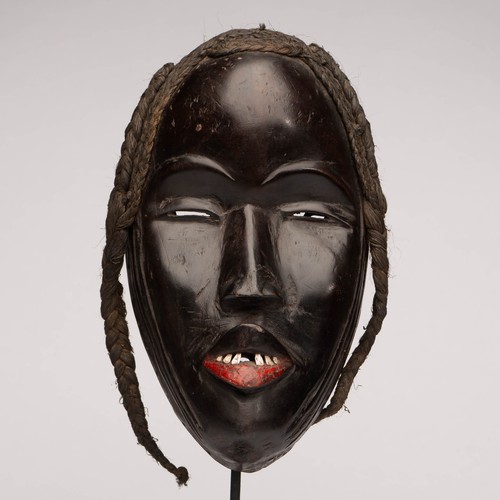 1380 masque dan - 1380, socle