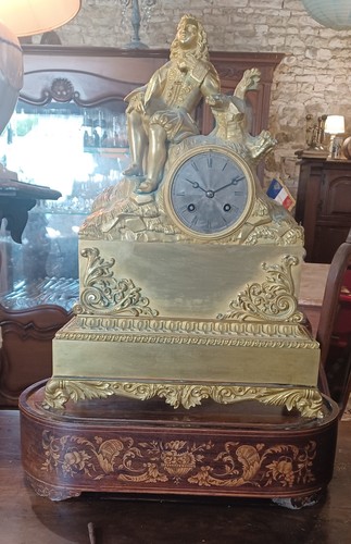 Pendule bronze doré et - bronze,