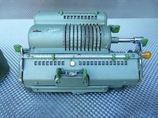 Ancienne machine calculer - ancienne, a
