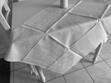 Linge Ancien 1 Petite Nappe DE MARIAGE Damassé De Soie Brodé Monogramme M R