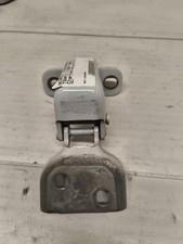 Charniere de porte avant