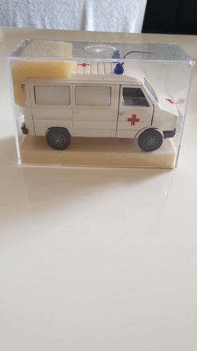 Voiture miniature old - miniature,