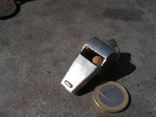 sifflet ancien  police nationale   (c26)