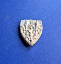 Poids commerce Médiéval en Plomb - Bouclier aux 3 Fleurs de Lys Royales - 33 Gr