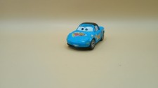 Mia Dinoco Fans Flash McQueen