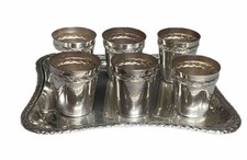 Service à Digestif 6 Gobelets & Plateau métal argenté décor Frise