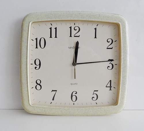 Ancienne pendule murale - pendule,