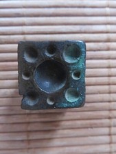 JOAILLERIE – Bloc cube à