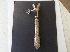 Manche à gigot, en argent fourré, poinçon minerve, style rocaille, Louis XV.