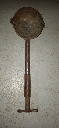 Belle louche fondeur - de,