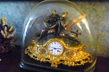 Rare pendule en bronze XIXème SOUS GLOBE