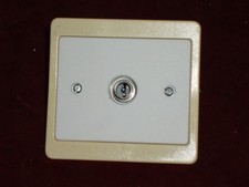 Prise Télévision Complète