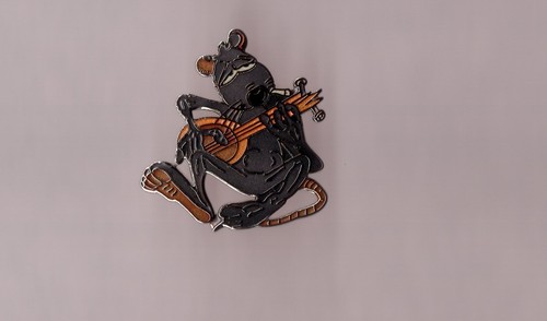 Pin faces rat - faces,