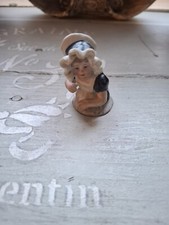 Demi figurine biscuit jeune