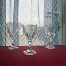 3 verres à vin blanc cristal