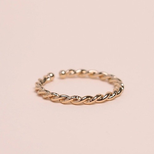 Bague torsadée deux fois