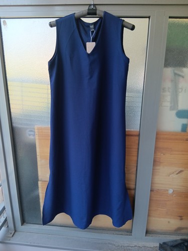 Robe bleu marine neuve - robe, bleu-marine