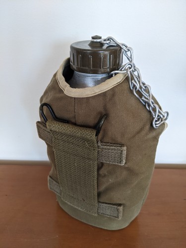 Gourde militaire vintage - , en