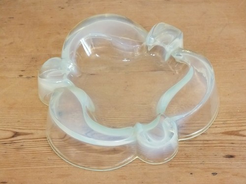 Cendrier verre opalescent