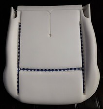 MOUSSE D'ASSISE AVANT