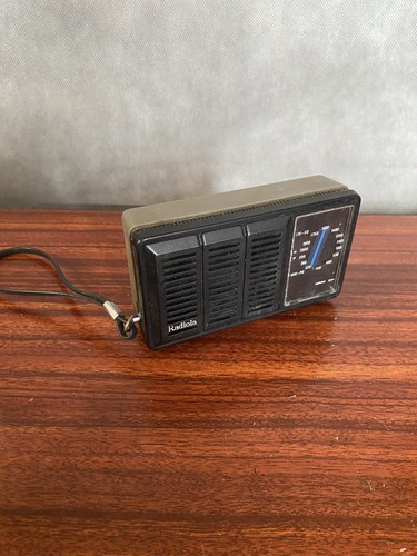 Ancien poste radio portable - ancien,