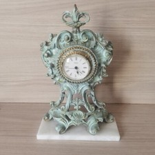 Horloge à poser STAIGER sur socle en marbre,vintage,pendule de table en résine ?