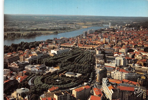 Puy velay place du - puy, en