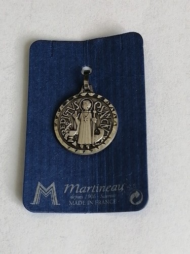 Médaille saint benoit - saint, made
