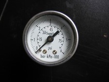 Manomètre métallique pression eau 6 Bars, marque Supply (5 disponibles)