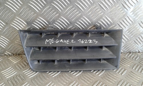 Grille calandre avant gauche - ,