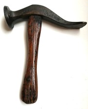 Ancien marteau de cordonnier