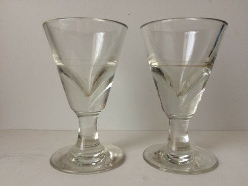 Anciens verres pied de - verres,