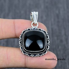 Véritable pendentif en onyx