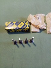 RENAULT DAUPHINE 1093 / R4 / R 5 / R6 Jeu de 4 soupapes d'échappement