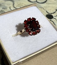 Bague or jaune massif et grenats 8k ( 333 ) 3,26g T51,5