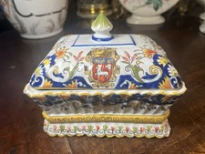 Bonbonnière en faïence de