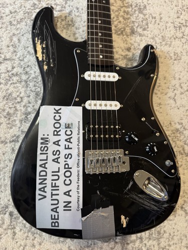 Kurt cobain vandalism - cobain, fender