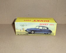 Miniature Dinky Toys 530 -